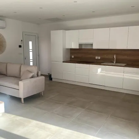 Maison Typique La Plagette Holiday home *
